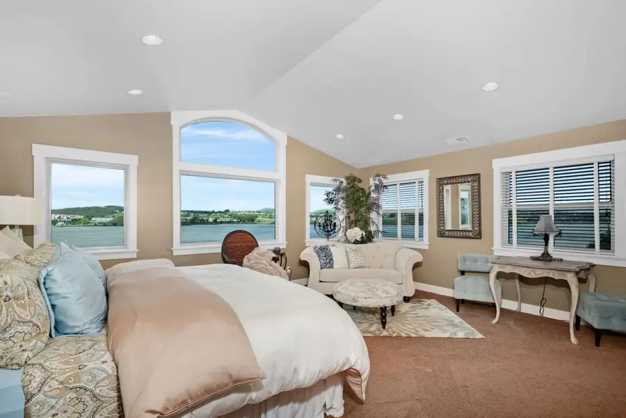 423 Loring Avenue, Crockett, CA 94525 - #3