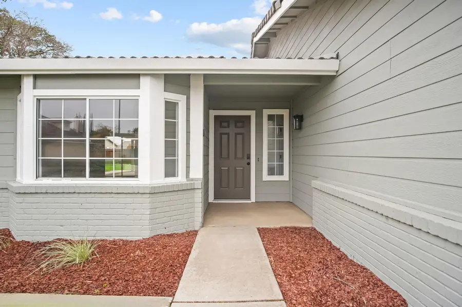 1010 Acaciawood Court, Los Banos, CA 93635 - Image #3