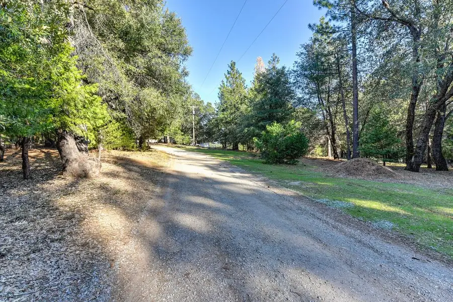 24200 Golden Ridge Drive, Volcano, CA 95689 - Image #2
