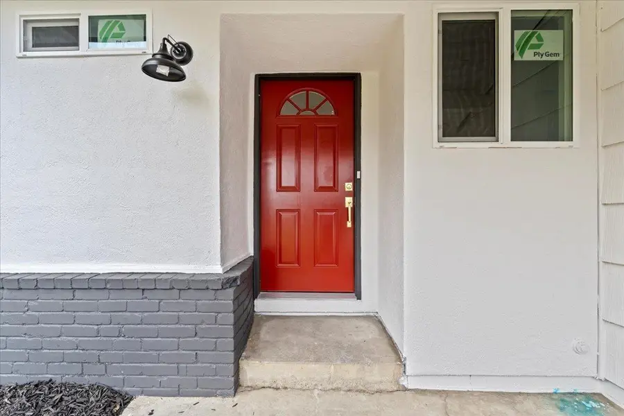 7273 Tamoshanter Way, Sacramento, CA 95822 - Image #2