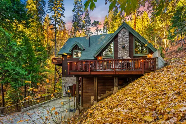 1115 Meadow Drive, Arnold, CA 95332