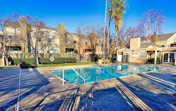 1019 Dornajo Way, Sacramento, CA 95825