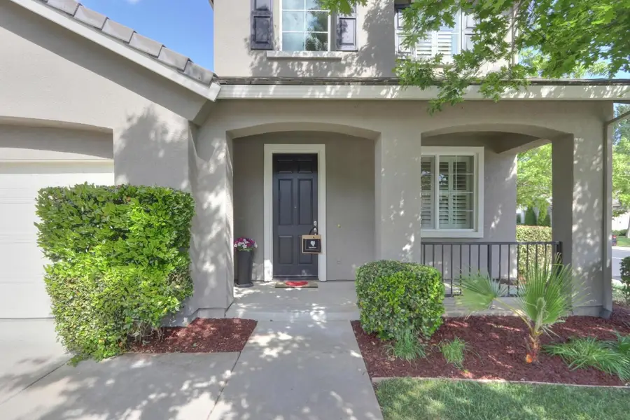 615 Watercolor Lane, West Sacramento, CA 95605 - Image #2