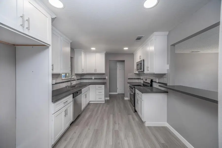 3221 Cheyenne Drive, Merced, CA 95348 - #2