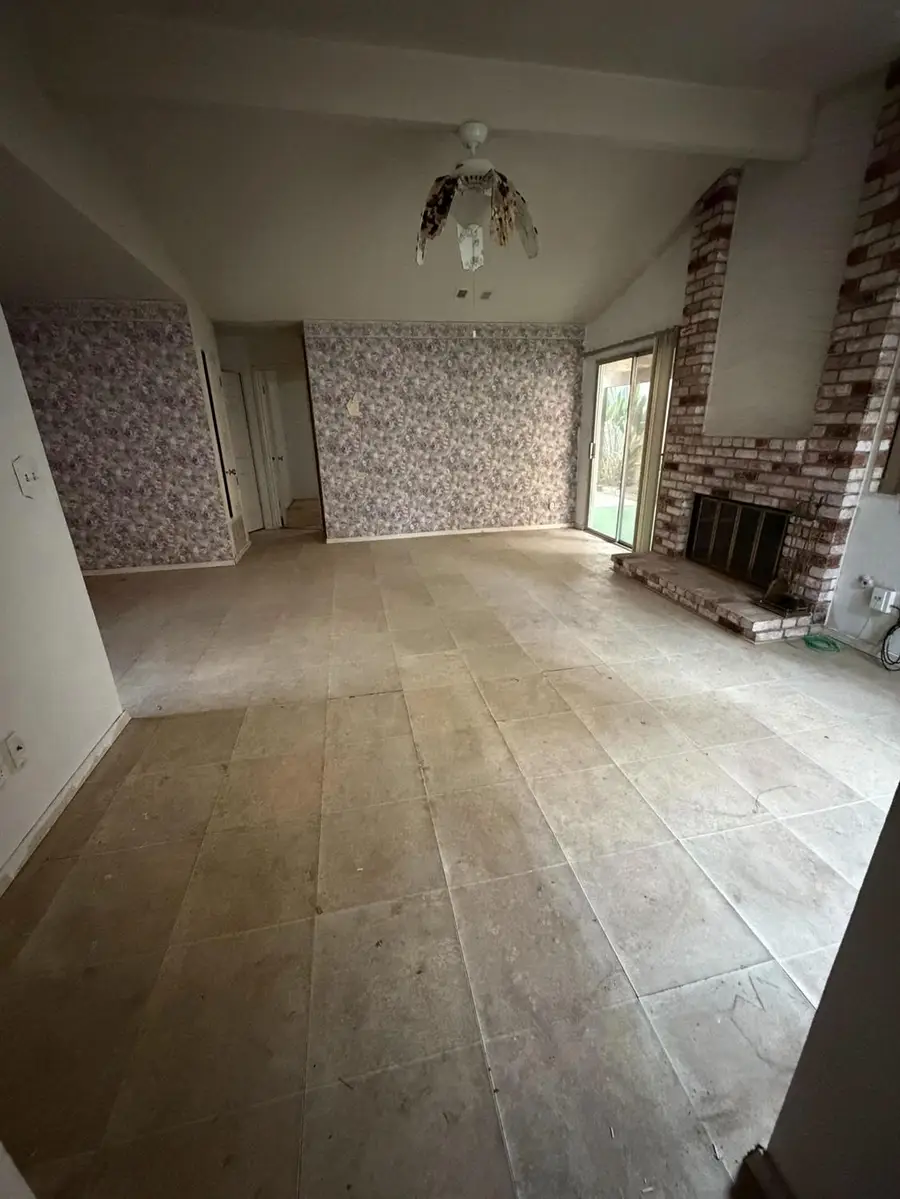 536 Capistrano Drive, Modesto, CA 95354 - Image #2