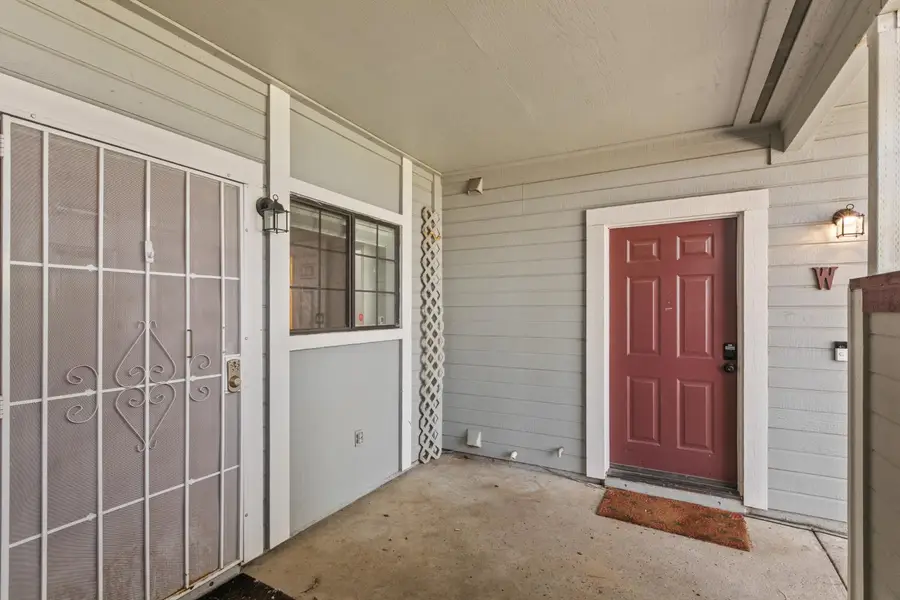 7401 Auburn Oaks Court #W, Citrus Heights, CA 95621 - #2