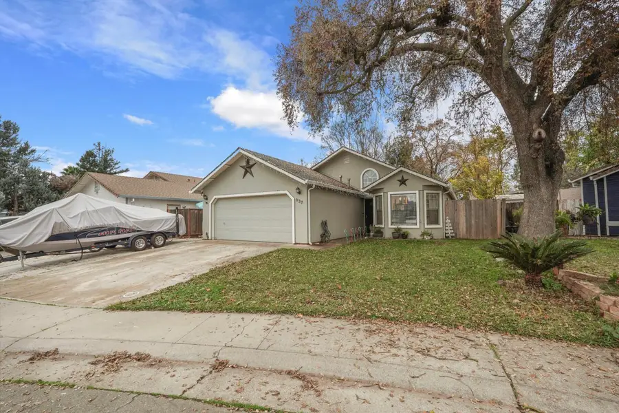 637 Alice Rae Circle, Galt, CA 95632 - Image #2