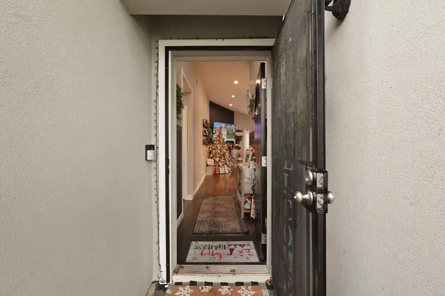 637 Alice Rae Circle, Galt, CA 95632 - Image #3