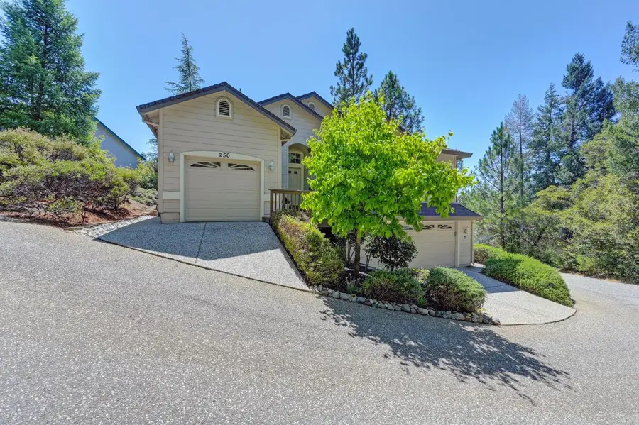250 Canyon Creek Circle, Colfax, CA 95713 - Image #2