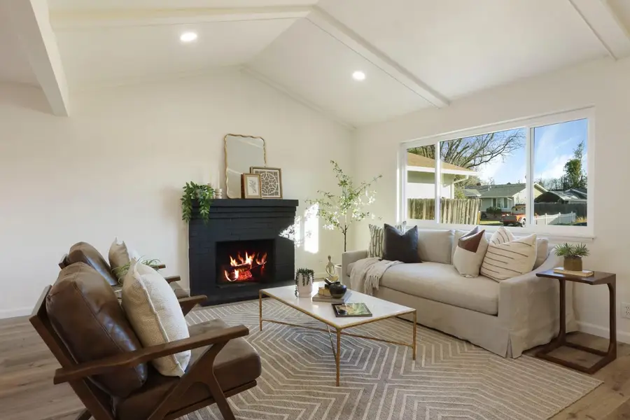 711 E Banbury Drive, Stockton, CA 95207 - Image #3