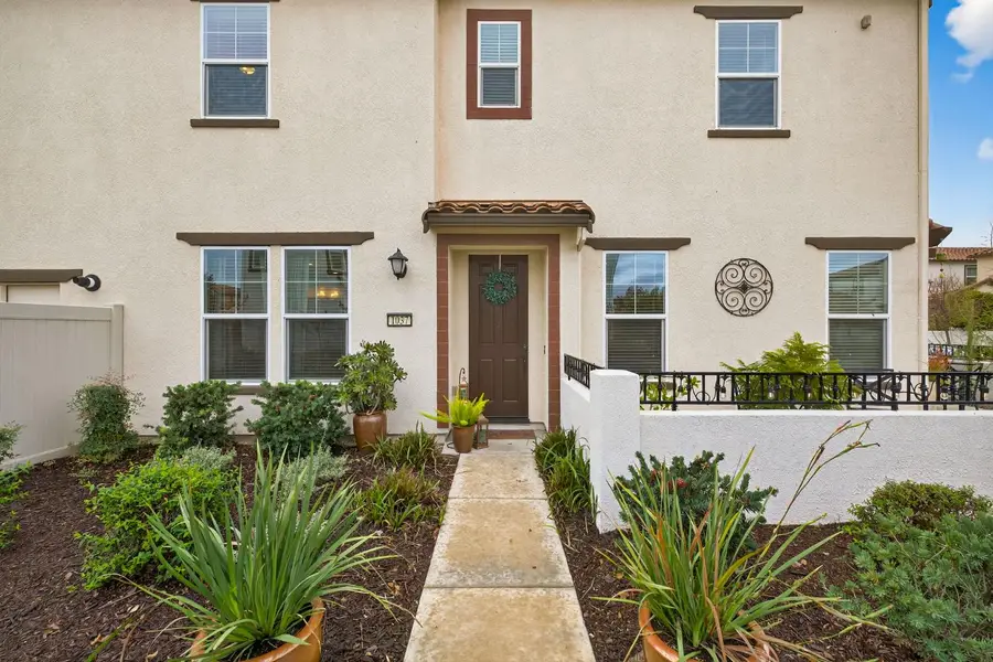 1037 Billington Lane, Roseville, CA 95747 - Image #2