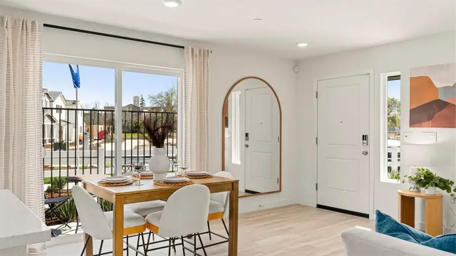 3361 Starburst Way, Sacramento, CA 95834 - Image #3