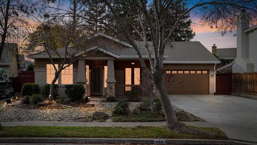 426 Treecrest Circle, Oakdale, CA 95361 - Image #2