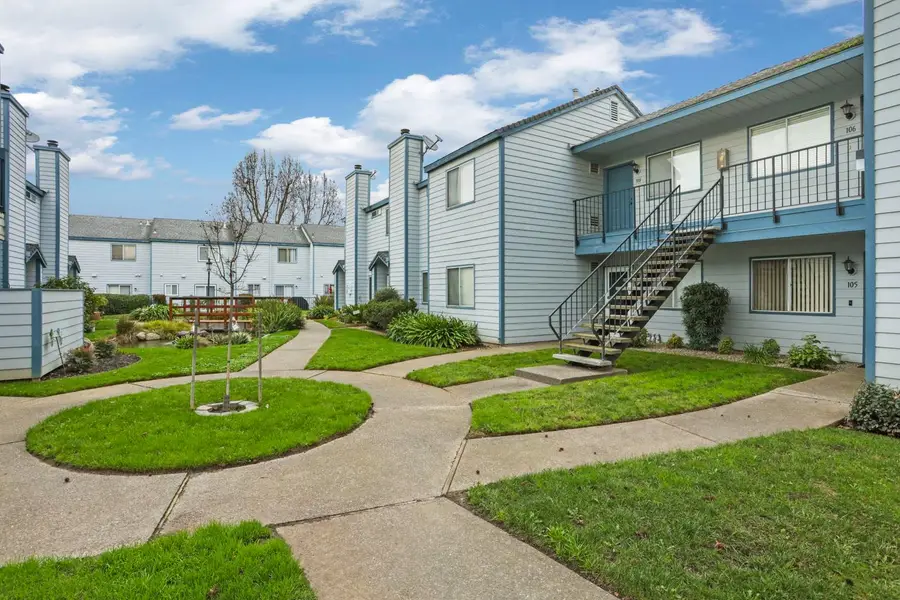 445 Almond Drive #106, Lodi, CA 95240 - Image #3