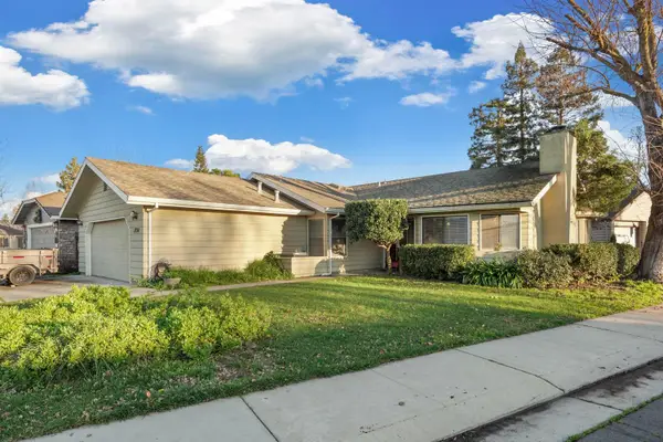 1754 Lakeshore Drive, Lodi, CA 95242