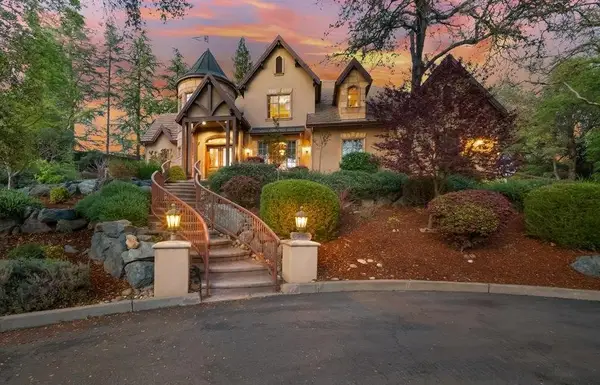 8749 Noland Lane, Fair Oaks, CA 95628