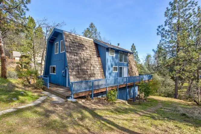 5633 Silver Saddle Drive, Hathaway Pines, CA 95233 - Image #1