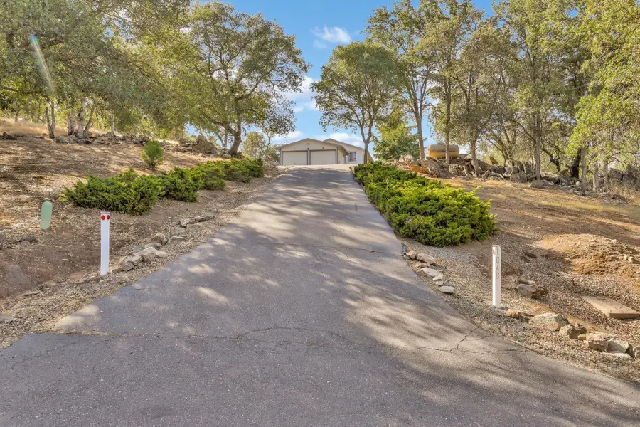 1048 Feather Court, Copperopolis, CA 95228 - Image #2