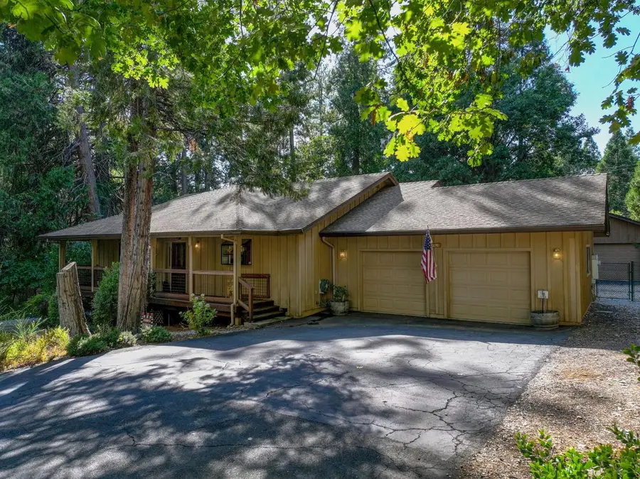 5590 Silver Saddle Court, Hathaway Pines, CA 95233 - Image #2