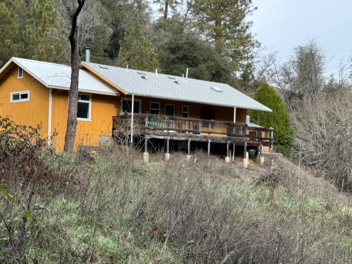 10165 Cave City Rd, Mountain Ranch, CA 95246 - Image #1