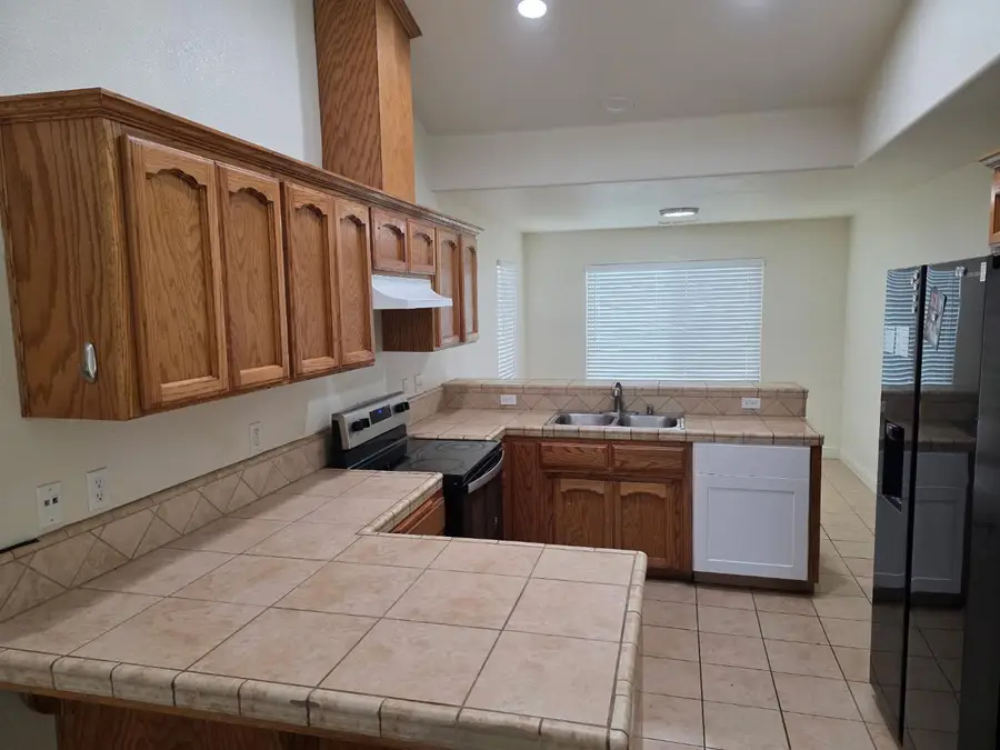 804 Morris Lane, Madera, CA 93637 - #3