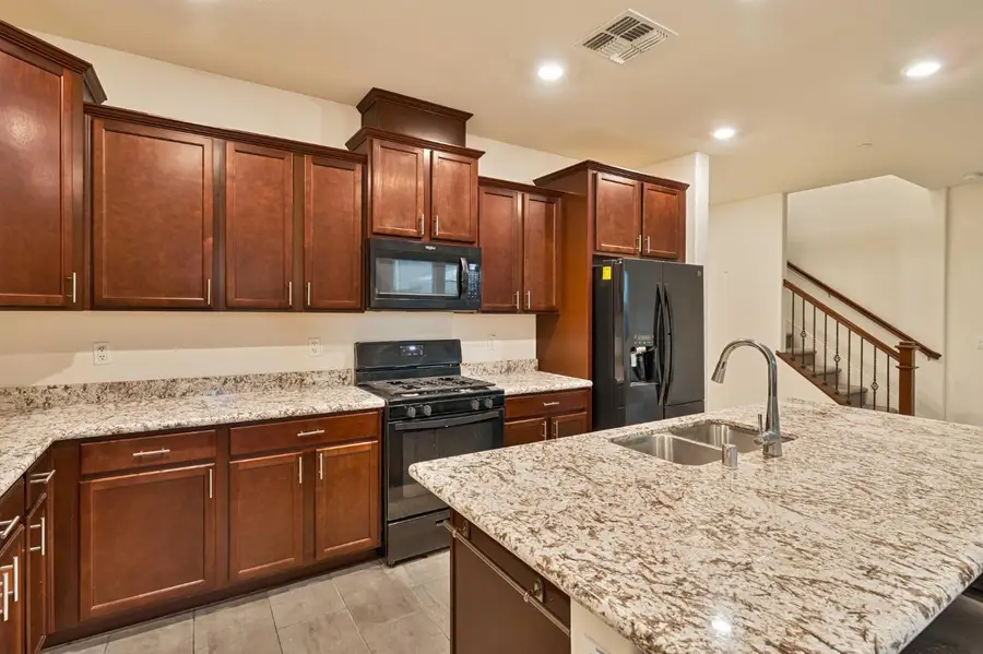 4706 Ocean Ln, Elk Grove, CA 95757 - Image #3