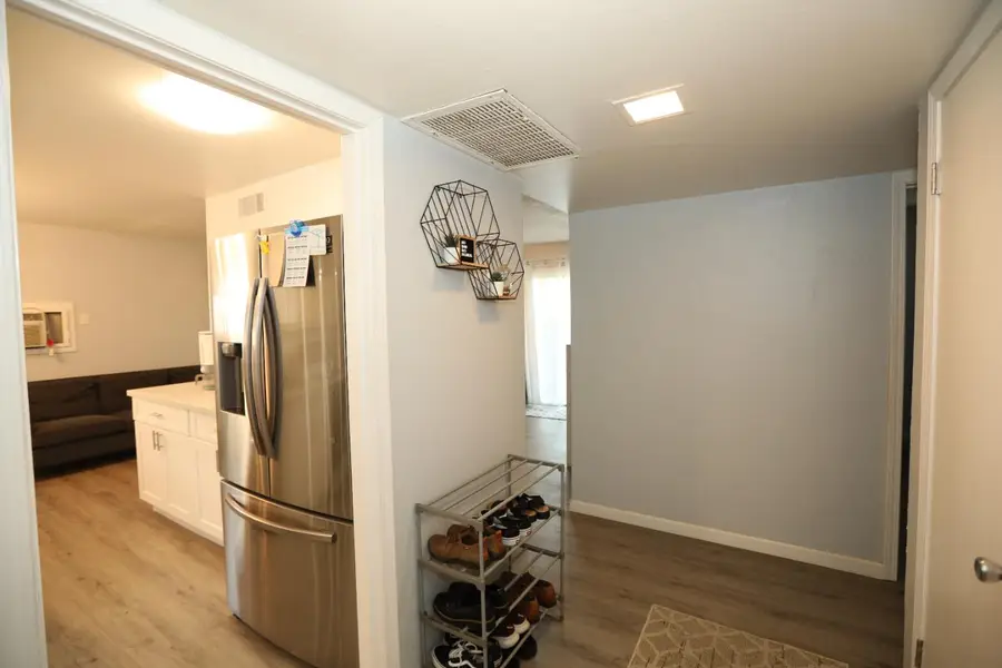 2343 Thompson Way, Sacramento, CA 95822 - Image #3