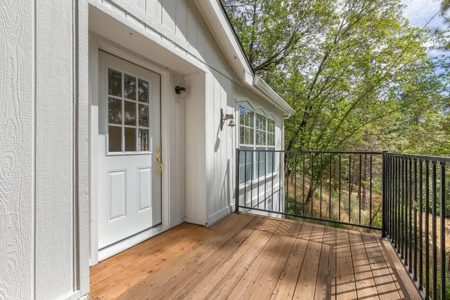 18506 Dunvegan Drive, Applegate, CA 95703 - Image #3