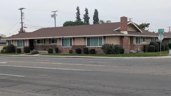3115 E Clinton Avenue, Fresno, CA 93703