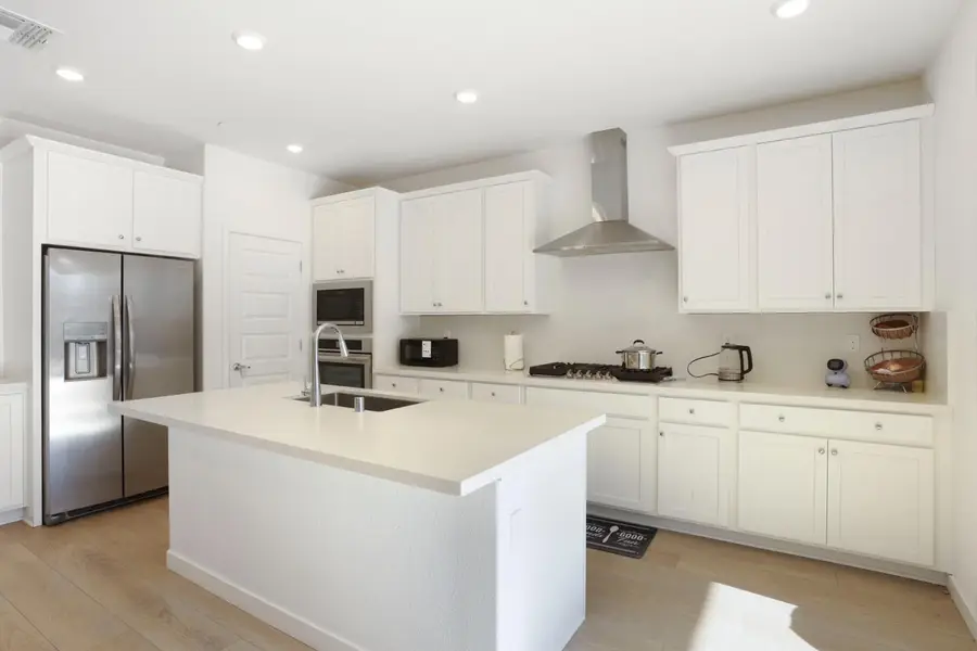 7048 Blue Bay Lane, Stockton, CA 95219 - Image #3