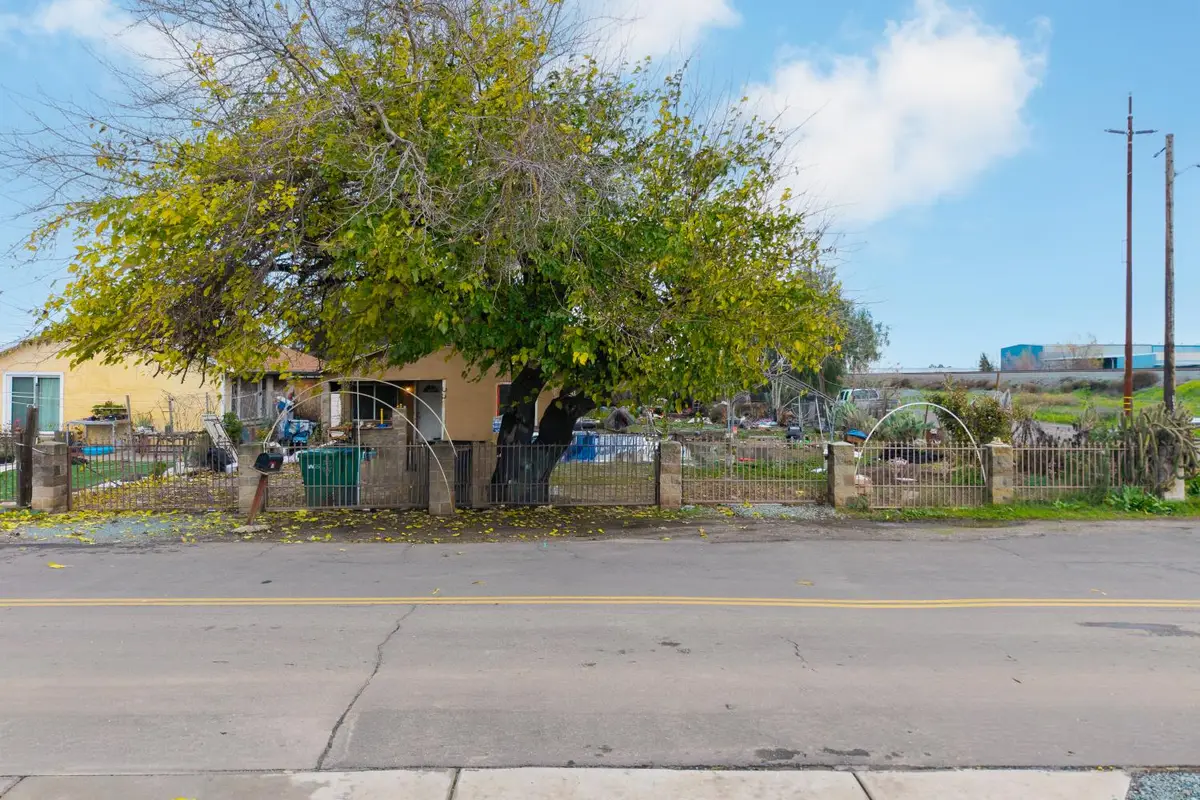 736 S Modesto Avenue, Stockton, CA 95203 - Image #1