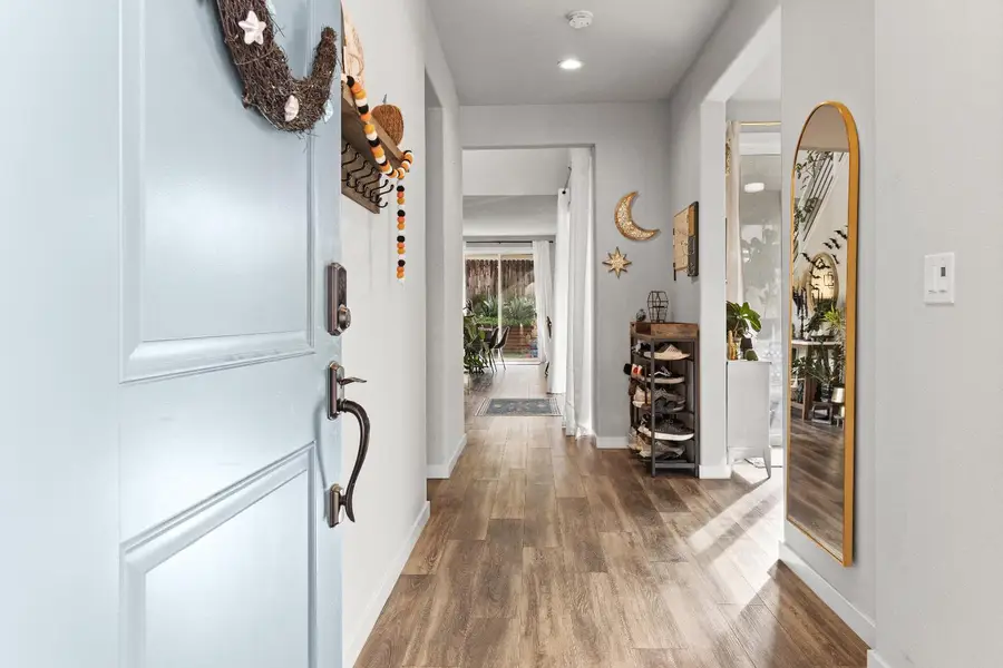 4131 Aura Way, Rancho Cordova, CA 95742 - Image #2