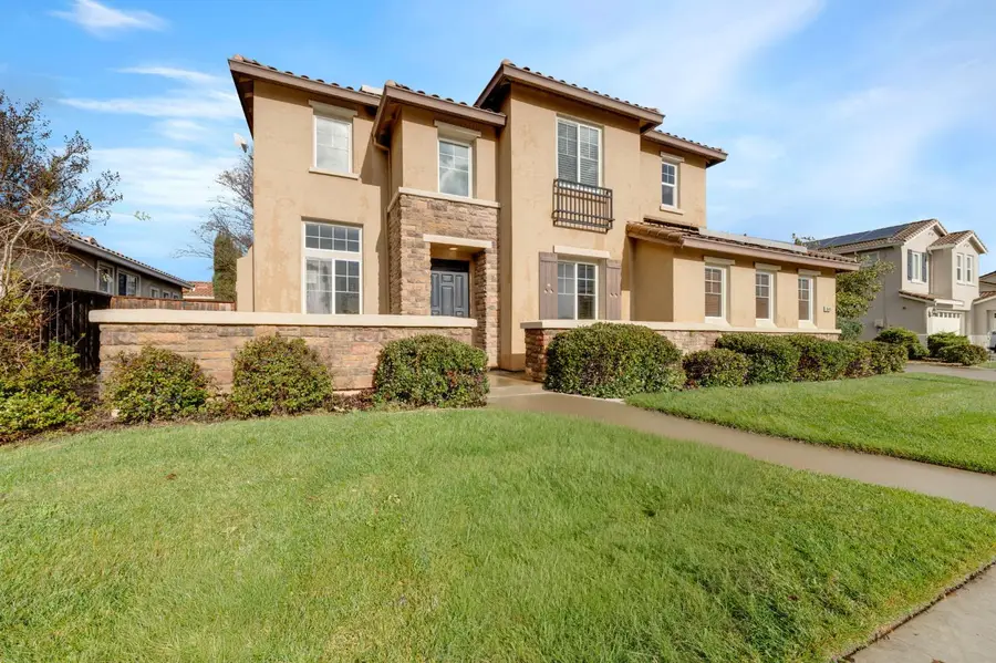 33482 Wildwing Drive, Woodland, CA 95695 - Image #2