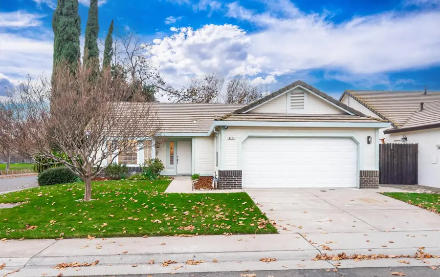 8245 Calleystone Way, Antelope, CA 95843 - Image #2