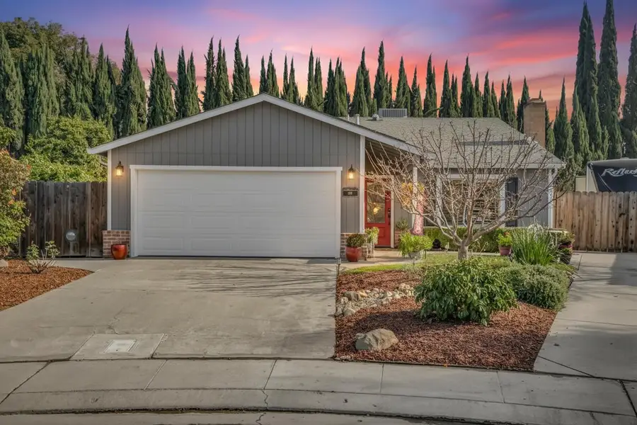 138 Roxie Court, Ripon, CA 95366 - Image #2