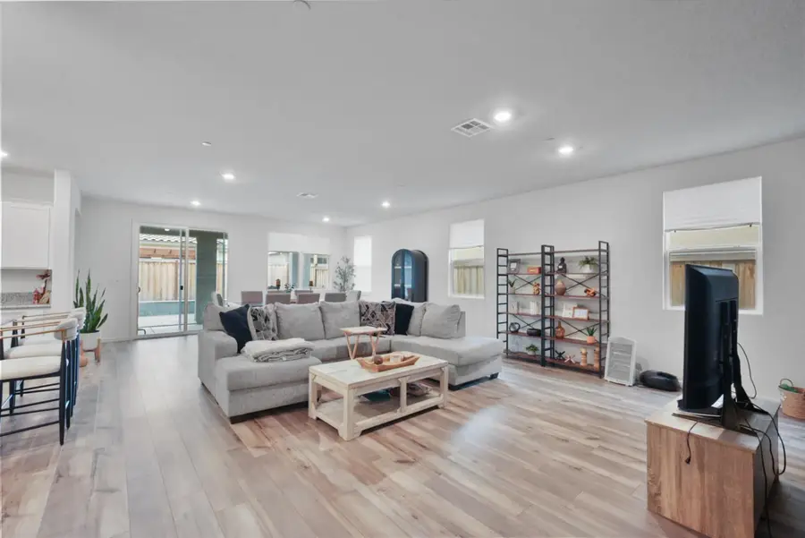 918 Cumbria Lane, Patterson, CA 95363 - Image #3