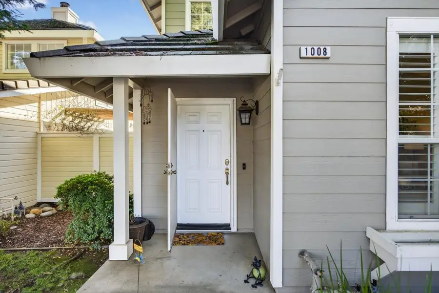 1008 Meadowbridge Drive, Folsom, CA 95630 - Image #3