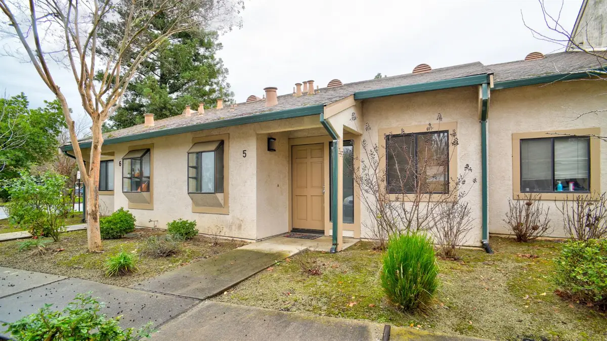 2128 Bueno Drive #5, Davis, CA 95616 - Image #1