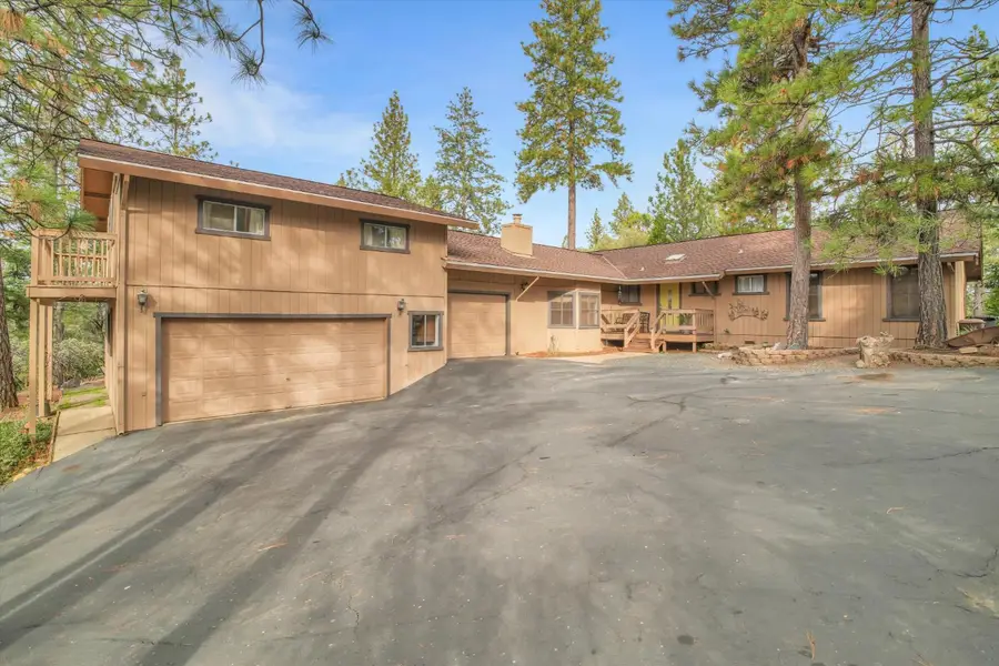 12066 Breckenridge Road, Groveland, CA 95321 - Image #2