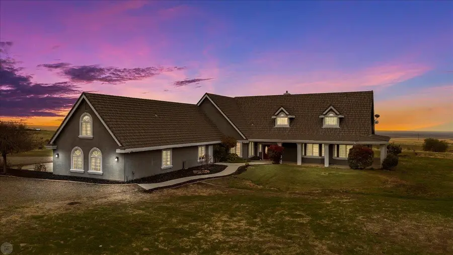 22090 Arburua Road, Los Banos, CA 93635 - #3