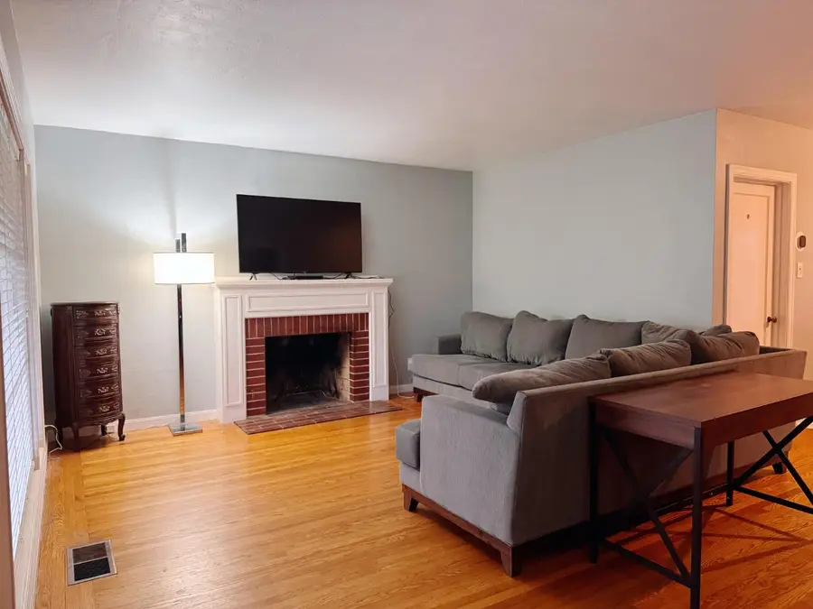 1065 6th Avenue, Sacramento, CA 95818 - Image #2