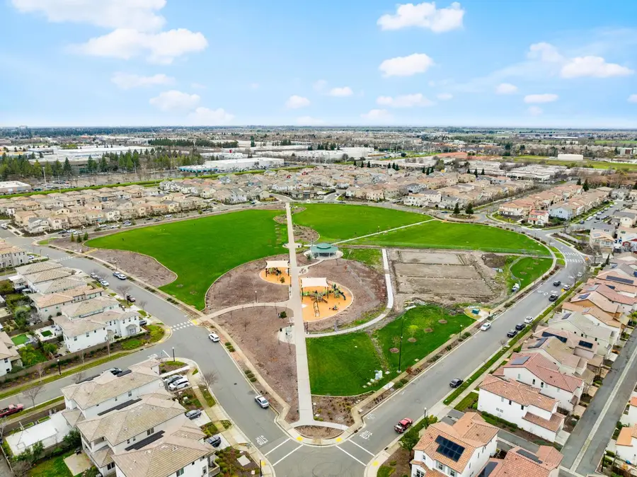 4351 Poppy Meadow Street, Sacramento, CA 95834 - Image #3