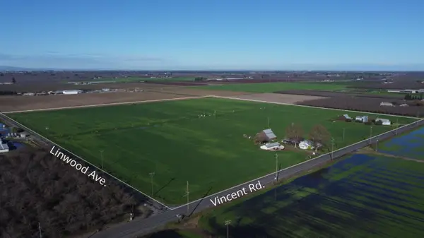 13085 N Vincent Road, Turlock, CA 95380