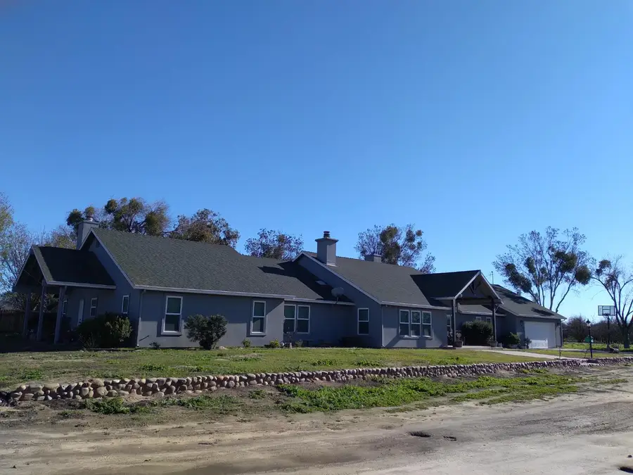 17385 Bell, Livingston, CA 95334 - Image #2