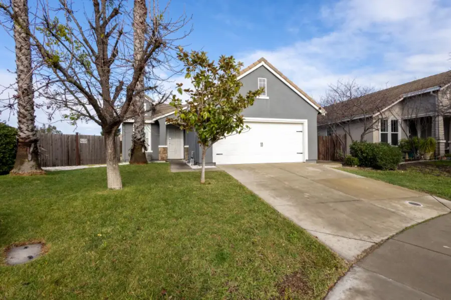 437 Arlingdale Circle, Rio Linda, CA 95673 - Image #2