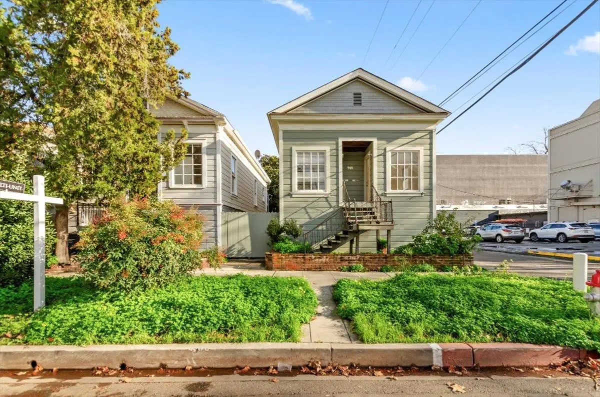 913 24th Street, Sacramento, CA 95816 - Image #1