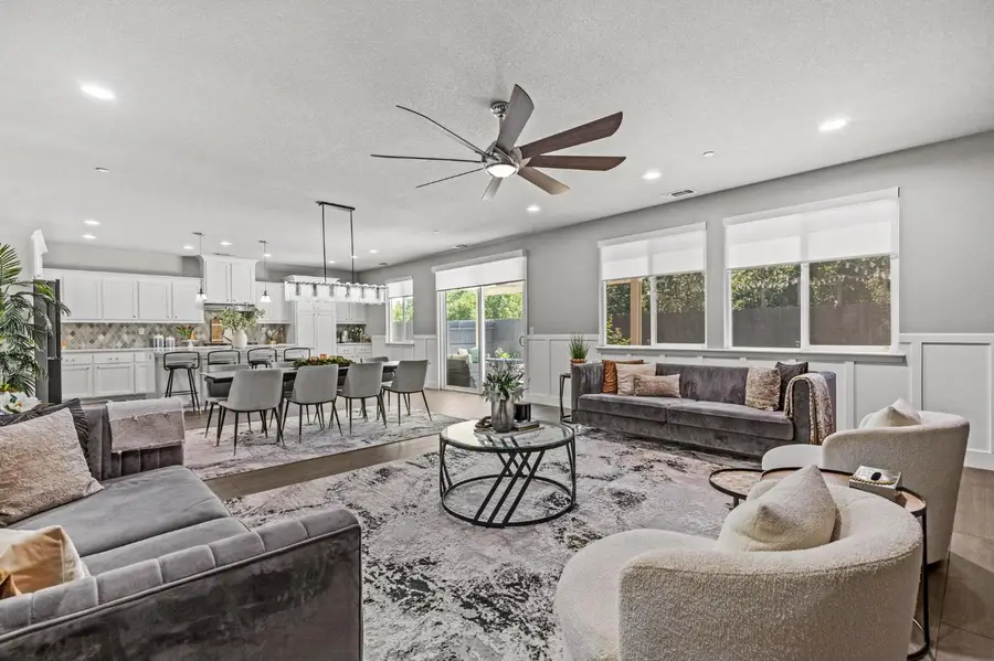 954 Mayflower Way, Yuba City, CA 95991 - Image #2