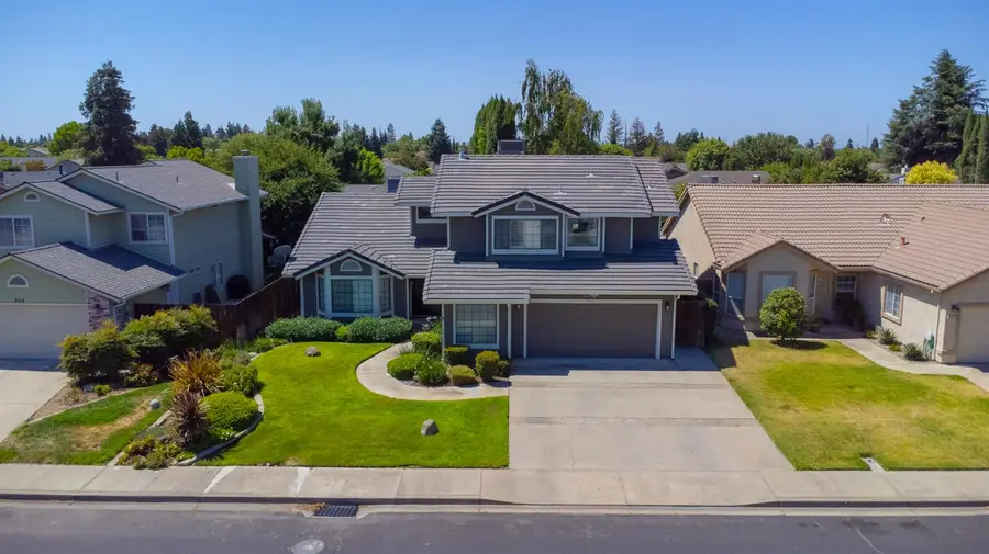 834 Cedar Ridge Dr, Turlock, CA 95382 - Image #2