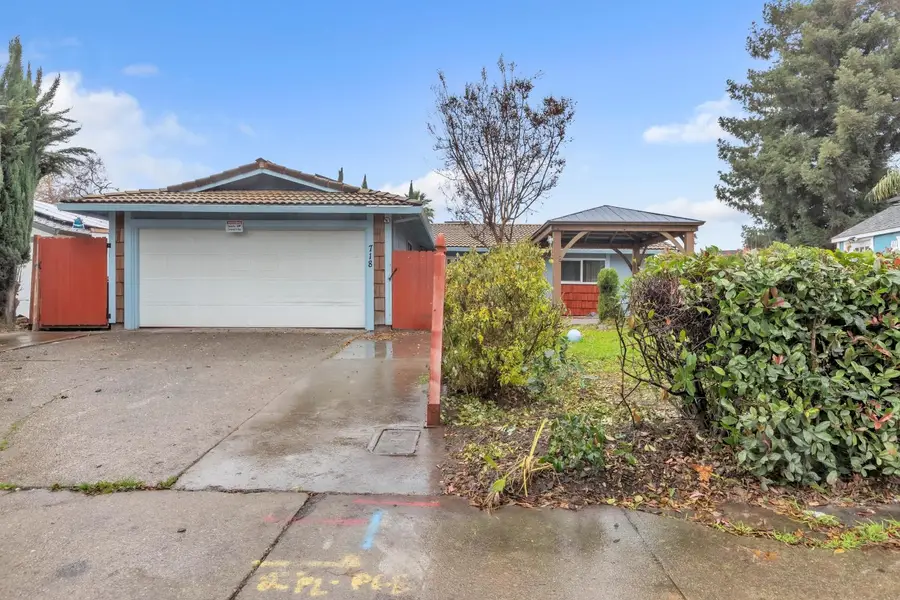 718 Castle Oaks Drive, Stockton, CA 95210 - Image #2