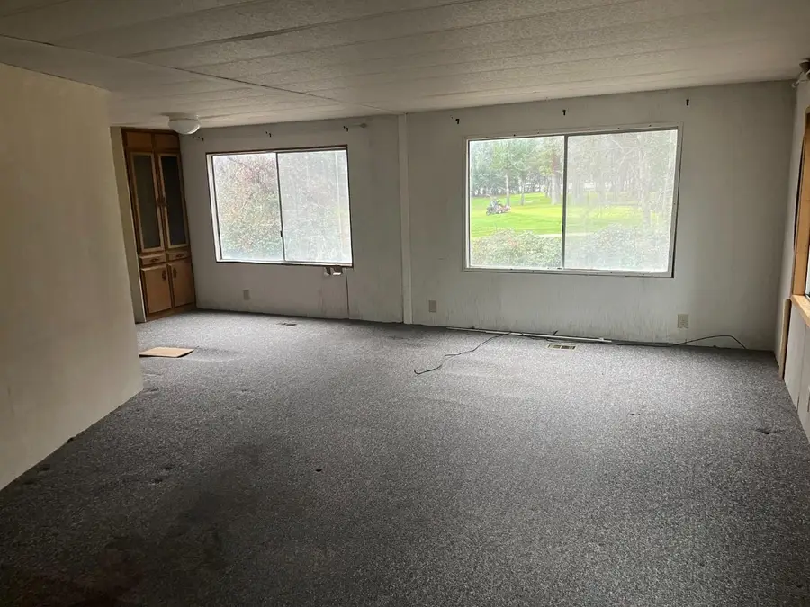 Address Withheld By Seller, Outside California, CA 97502 - #2